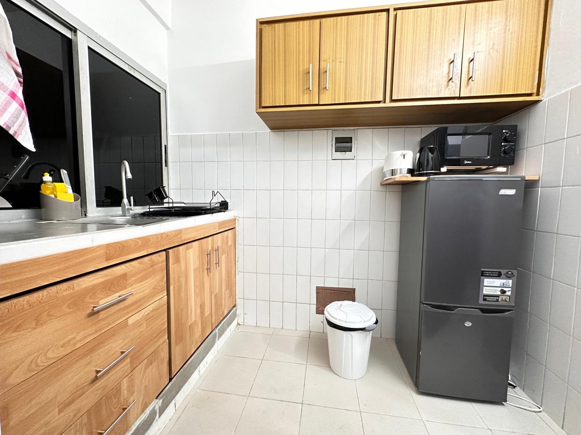 Living 1Bed -Spacious Fully Equipped - Lively Area Leilighet Abidjan Eksteriør bilde